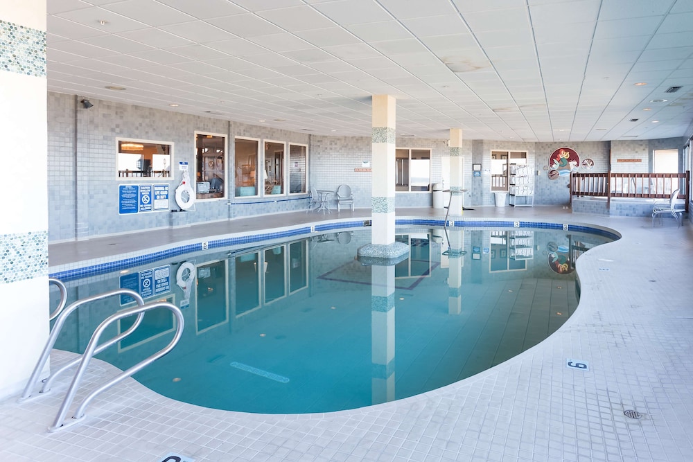 Promenade Inn And Suites Ocean Front 4/28