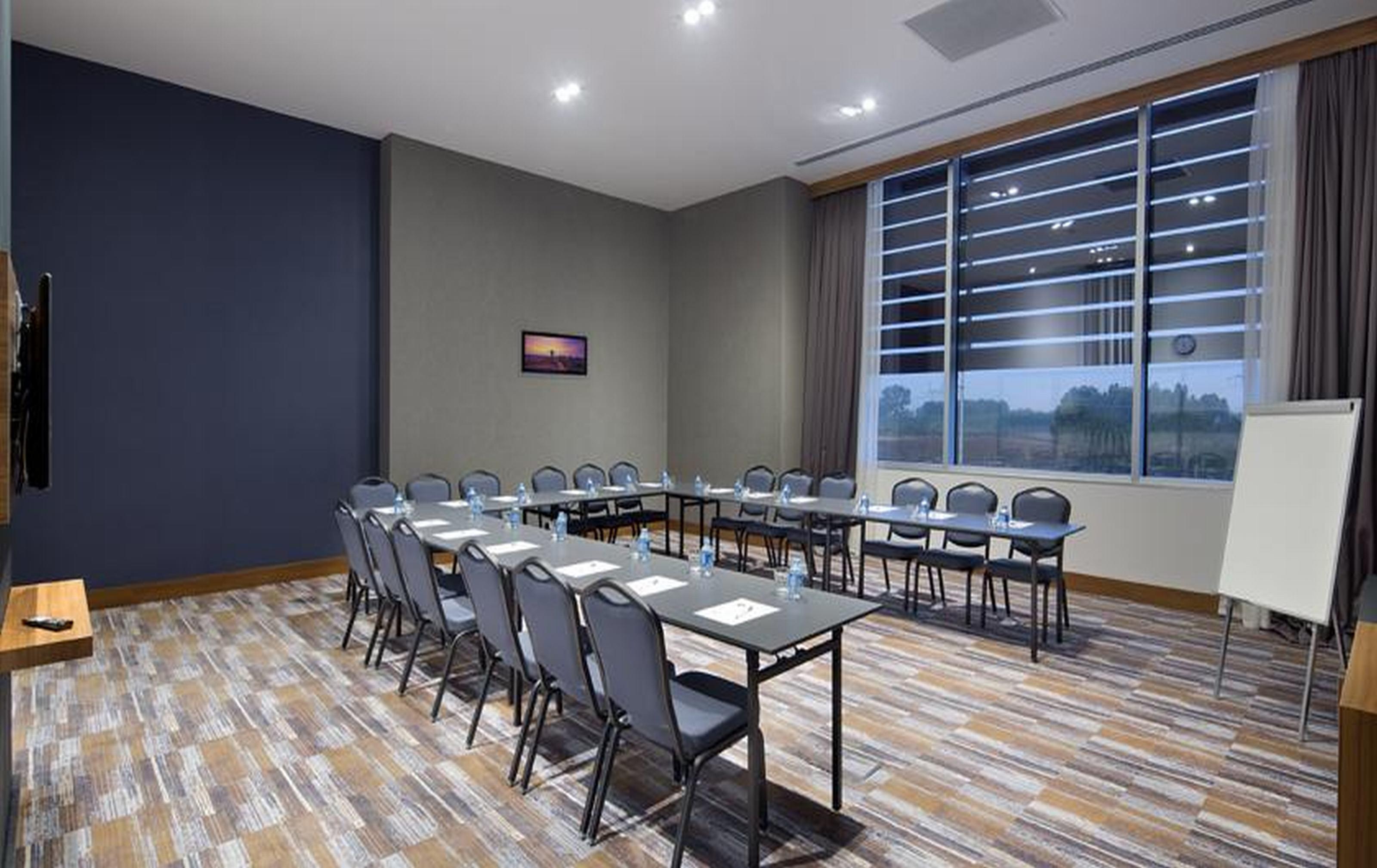 Hampton By Hilton Kocaeli Symbol 30/35