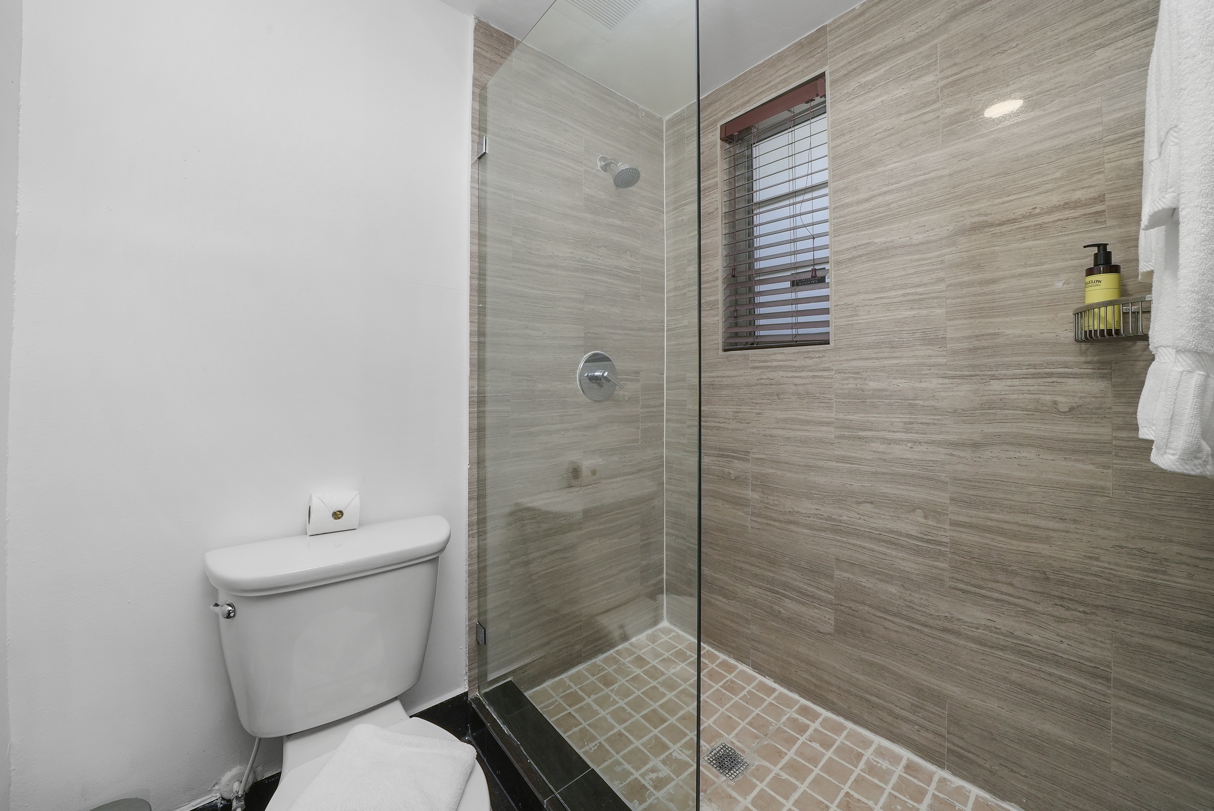 غرفة بسريرين كوين، Riviera Suites South Beach 9/10