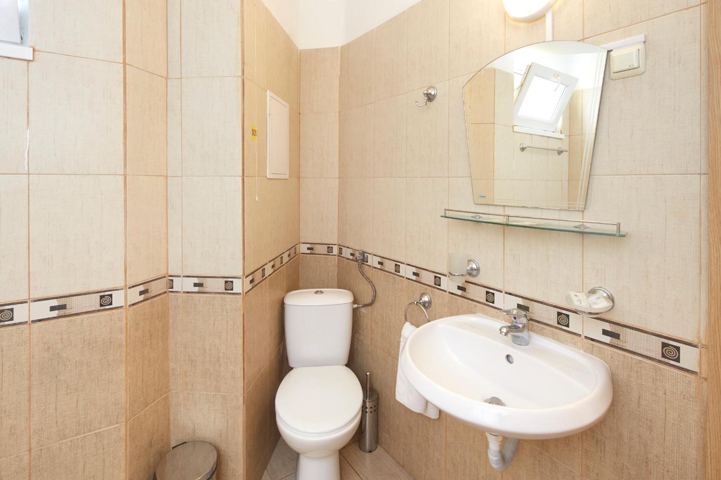 HOTEL VECHNA R 49/53