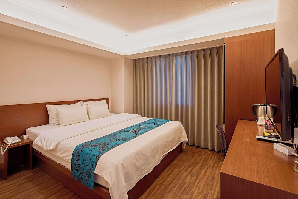 Namsan Hill Hotel 32/62