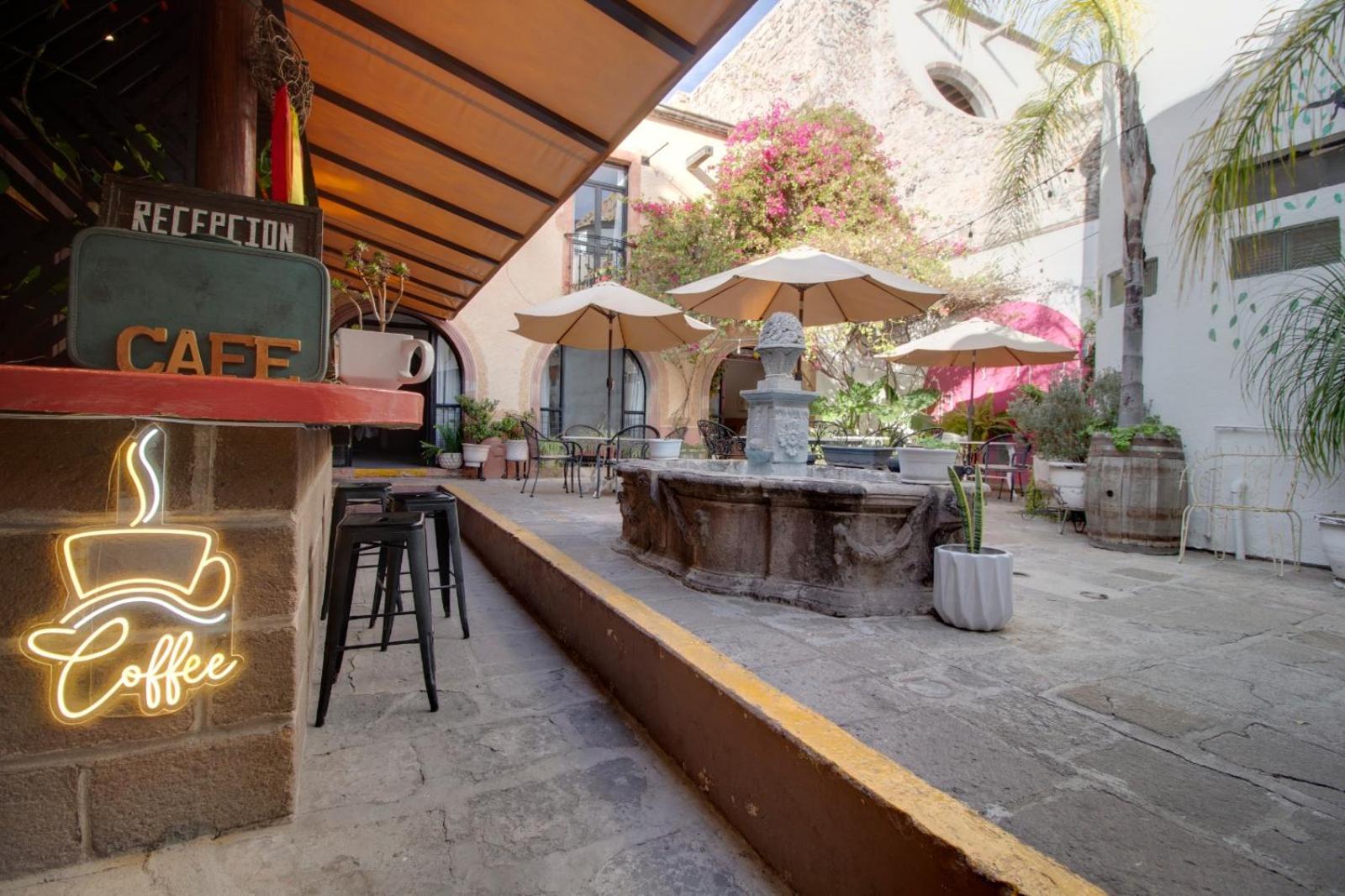 Hostal Punto 79 6/50