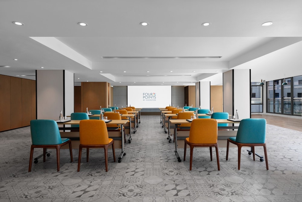 Four Points by Sheraton Boracay 15/20