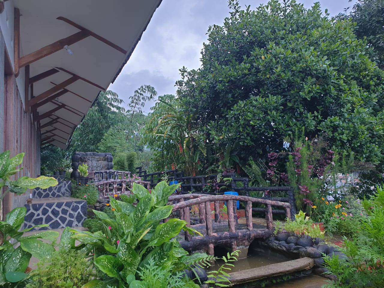 OYO 3040 D pineapple Villa 29/32