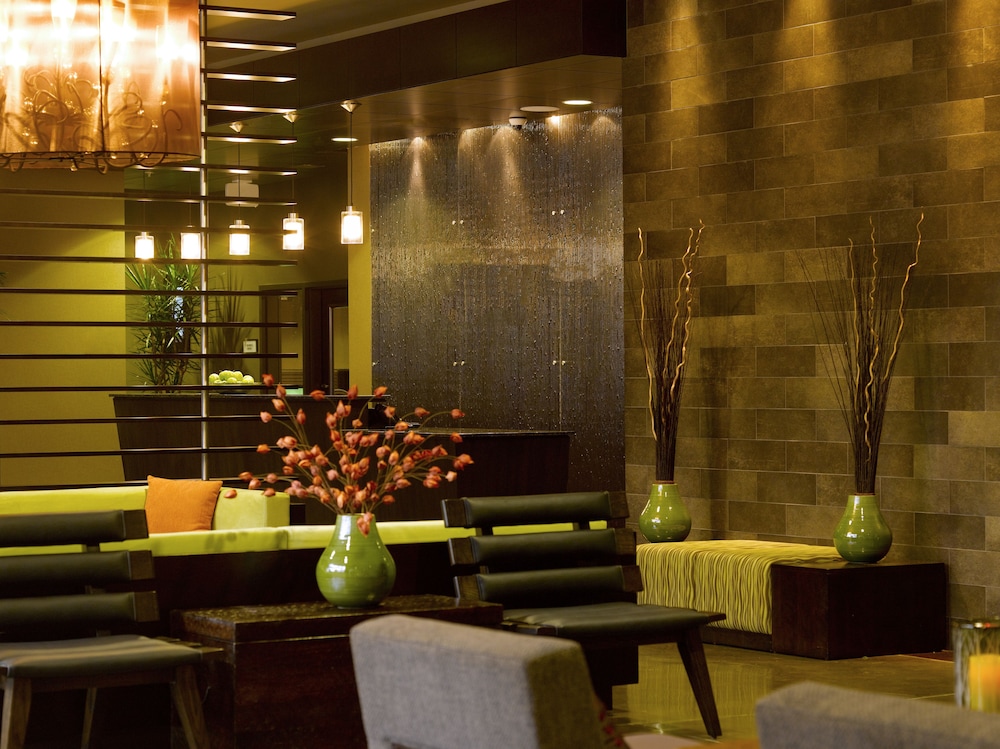 Hyatt House Seattle/Redmond 60/70