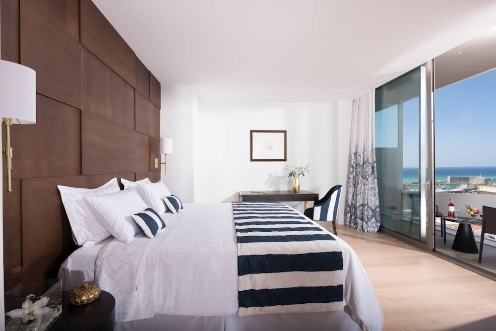 Aquila Atlantis Hotel photo2
