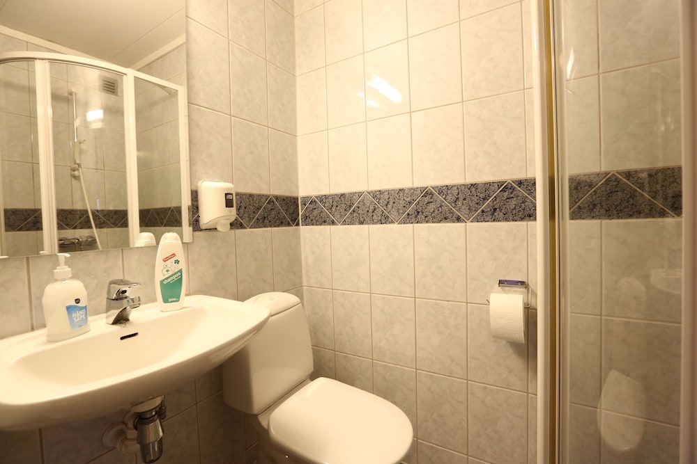Barents Frokosthotell 2/60