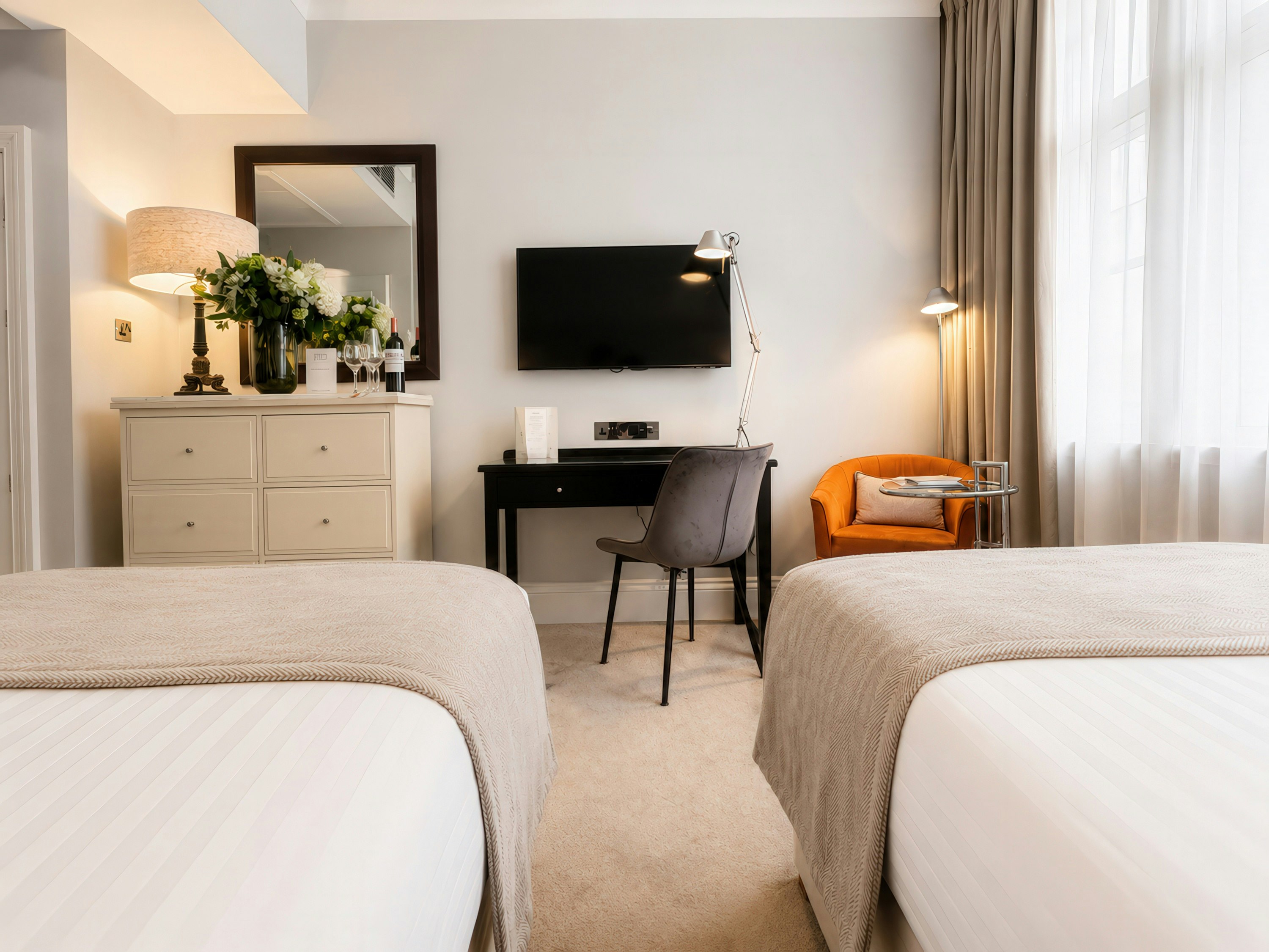 London Bridge Hotel 18/46