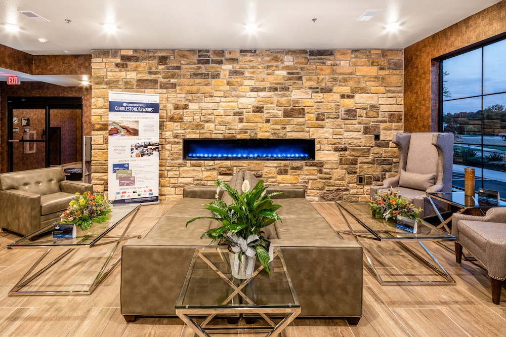 Cobblestone Inn & Suites - Fairfield Bay 9/42