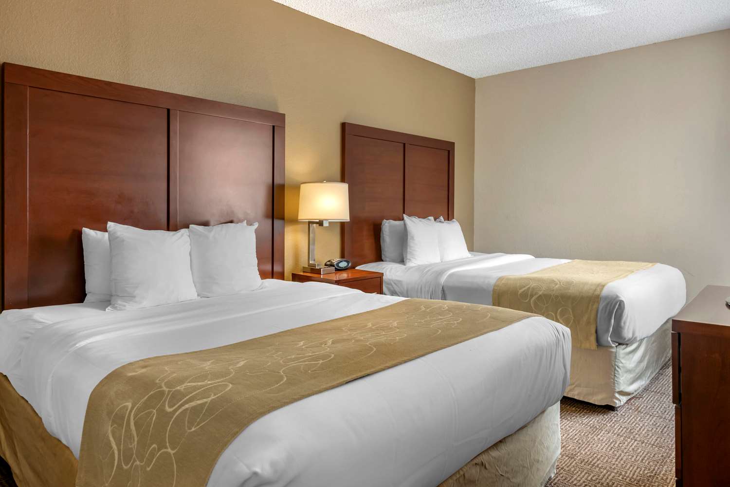 Suite, 2 Queen Beds, Accessible