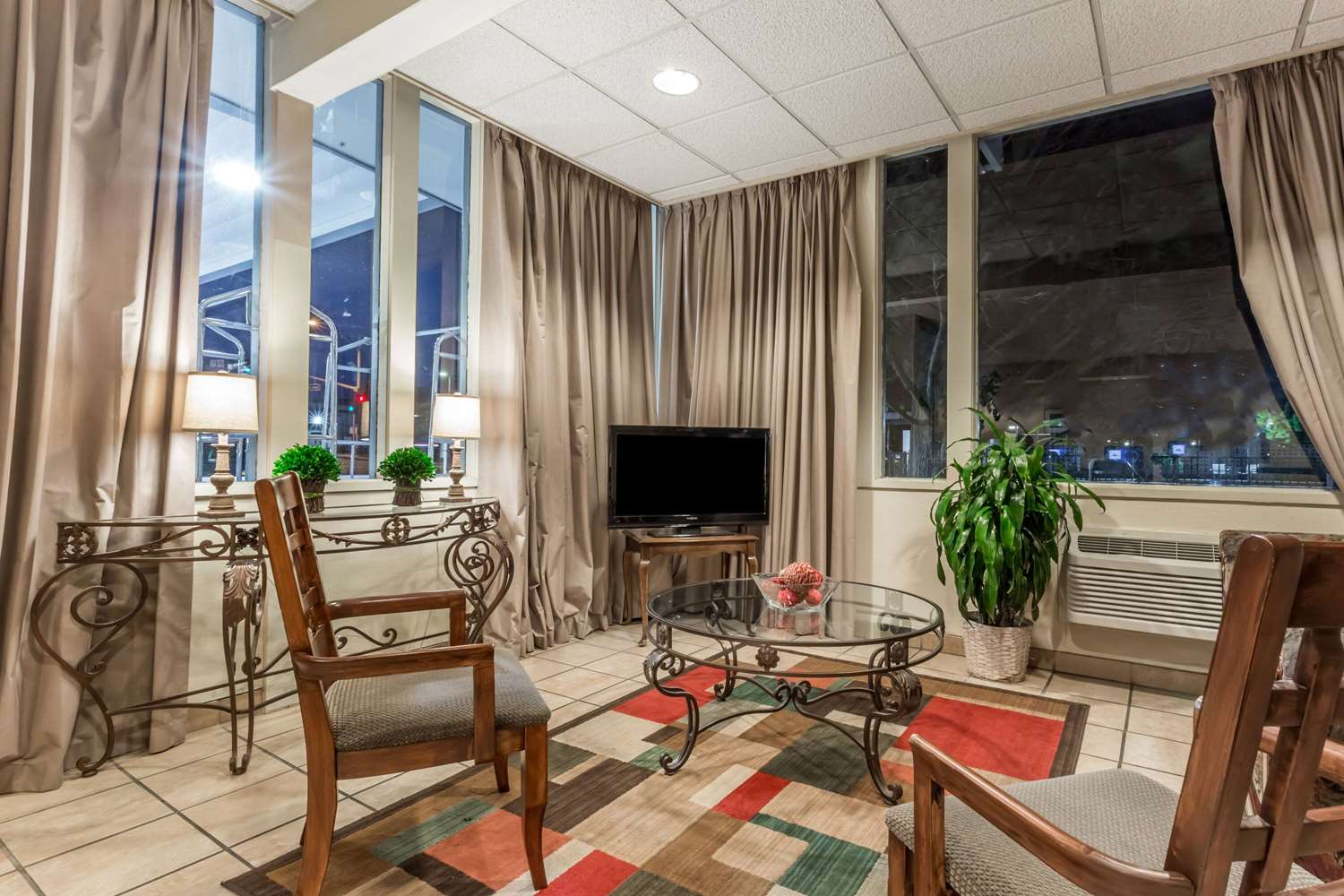 Travelodge by Wyndham San Francisco Airport North 5/12