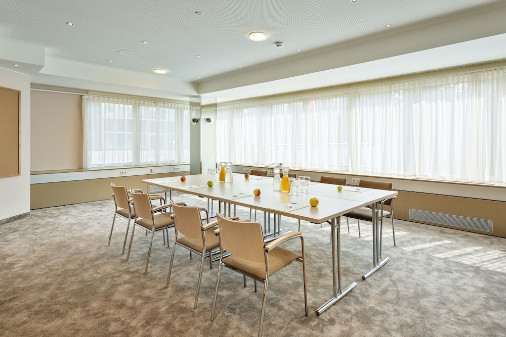 Hotel Schillerpark Linz A Member of Radisson Individuals 64/67