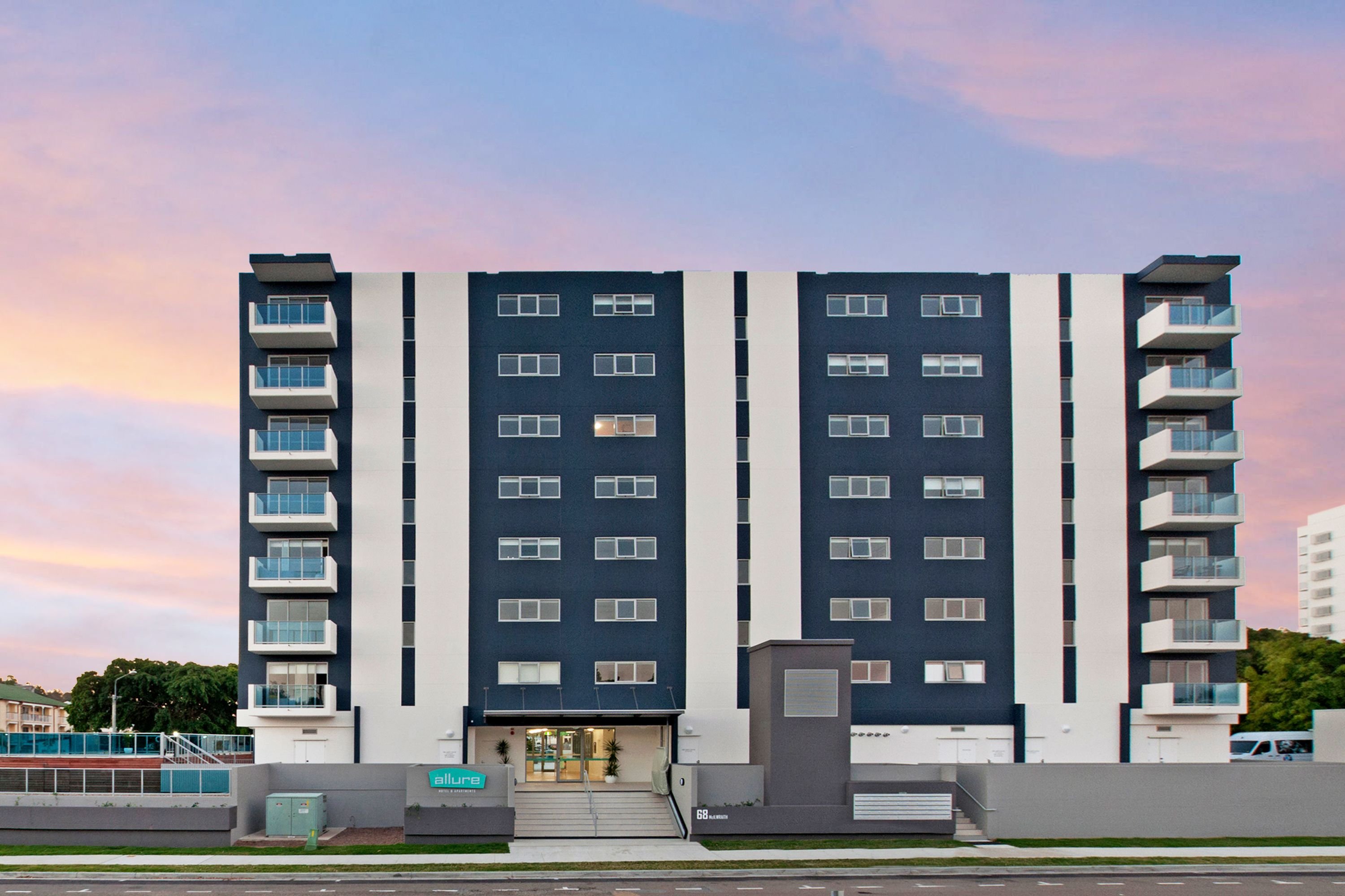 Allure Hotel & Apartments 4/28