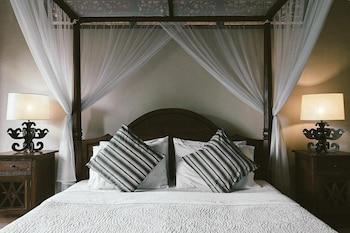 DELUXE, DOUBLE BED, GARDEN VIEW