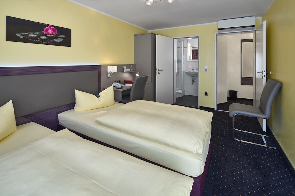 COMFORT, DOUBLE BED