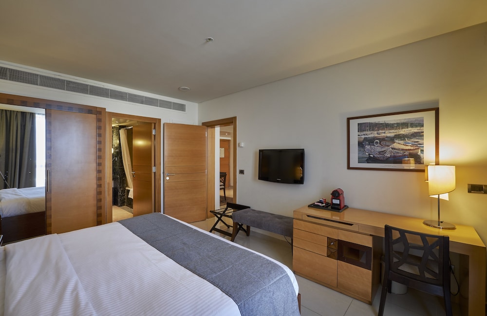 Coral Beach Hotel & Resort Beirut 9/49