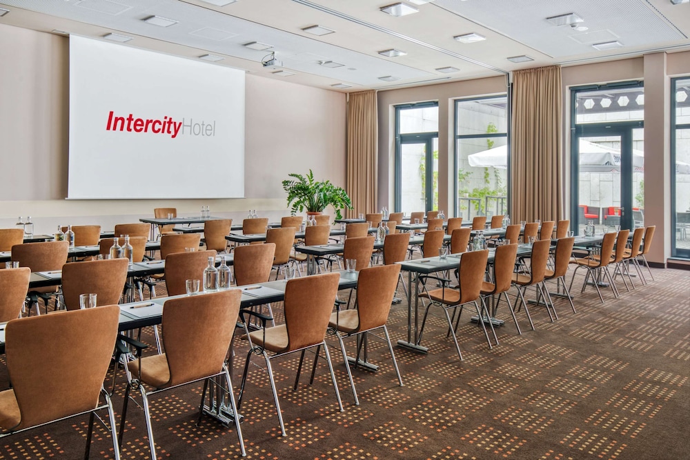 Intercityhotel Dresden 52/59