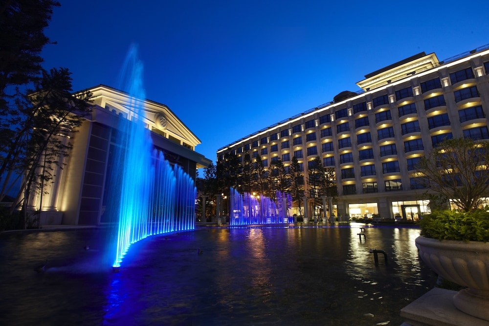 E-Da Royal Hotel 4/66