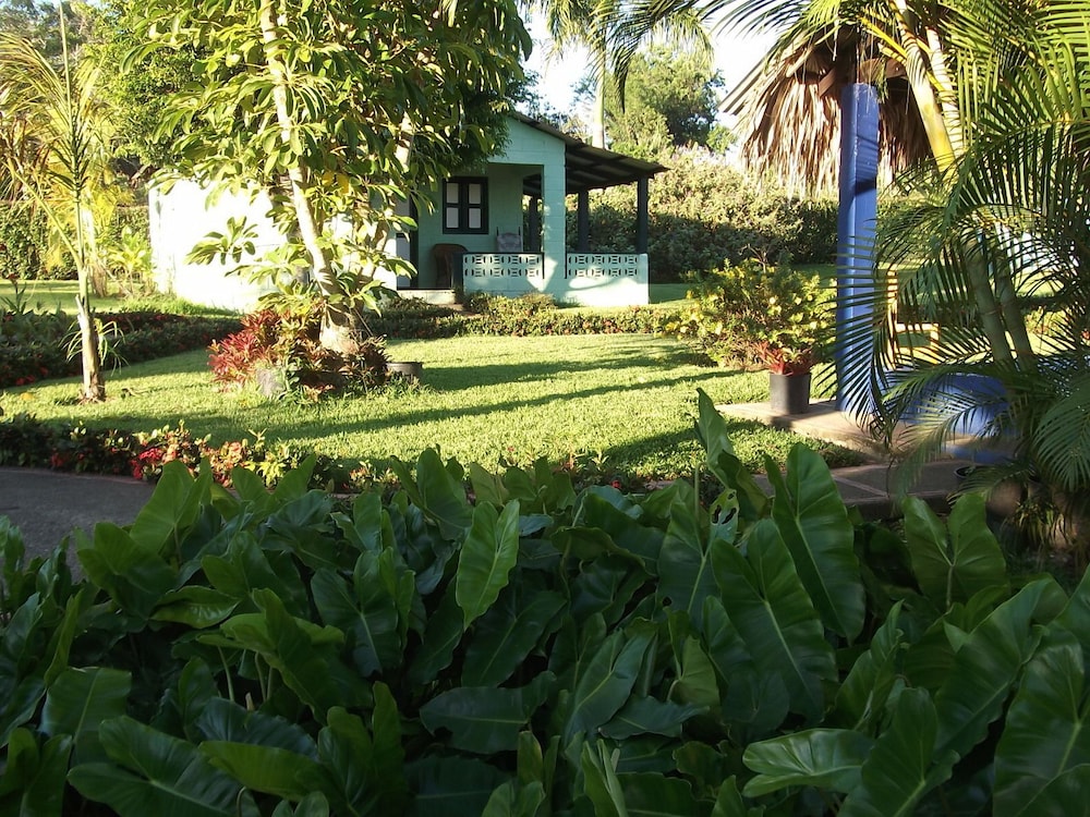 Los Bohios Campo Añil 32/50