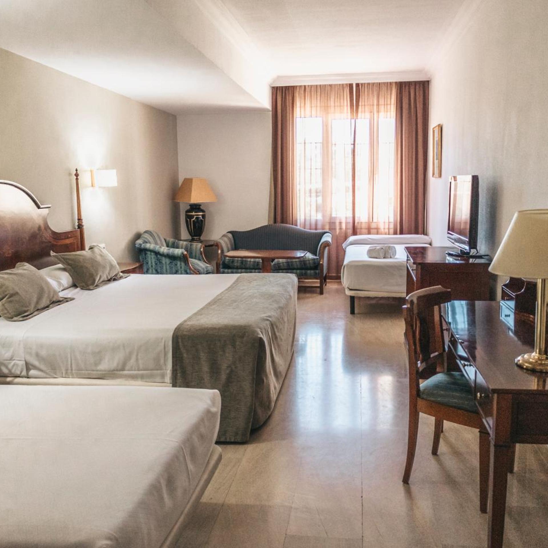 Room, Quadruple, Single Bed