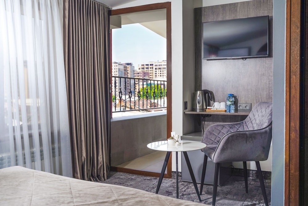 Median Hotel City Center Yerevan 47/57