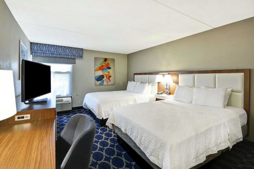 Hampton Inn Auburn 10/40