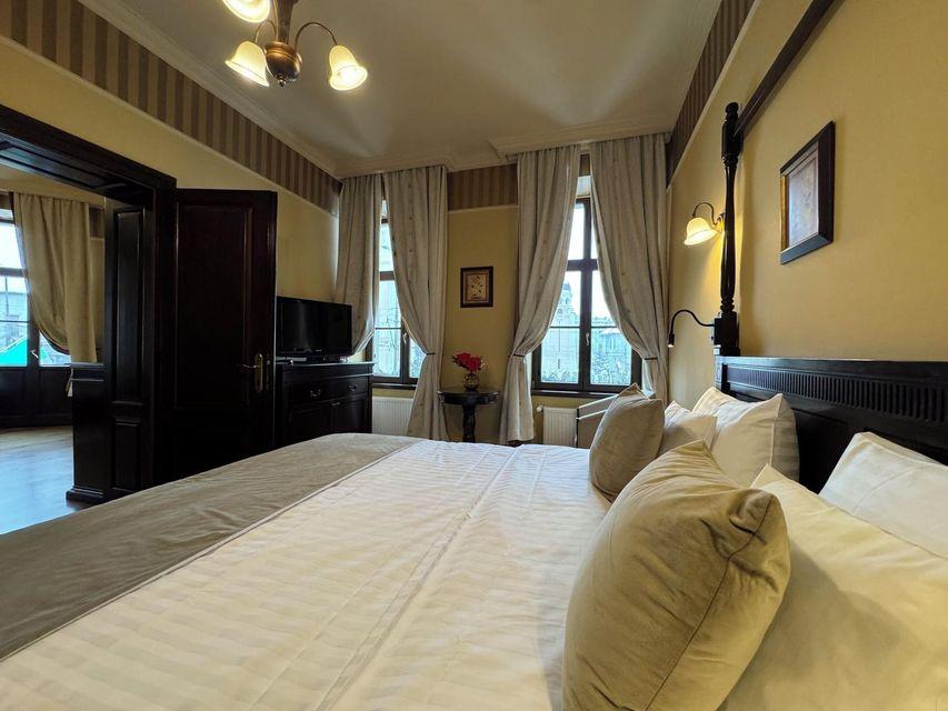 Premium, Apartment, King Bed, Sofa