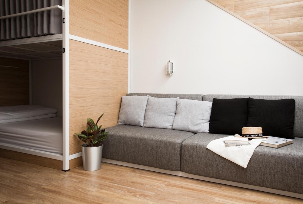 Bed One Block Hostel 47/61