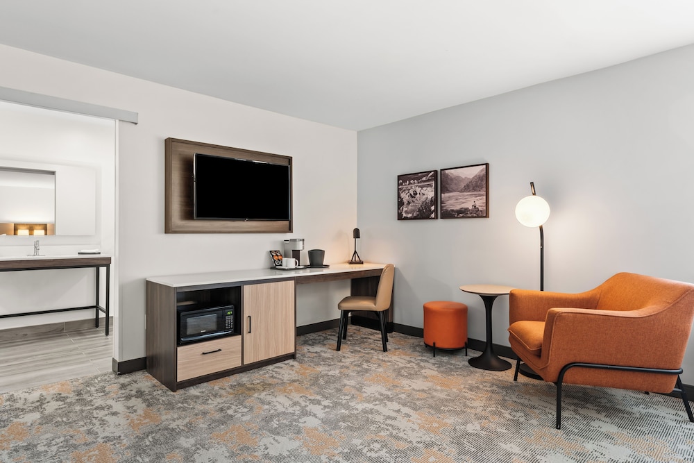 The Ellsworth Hotel, an Ascend Collection Hotel 39/59