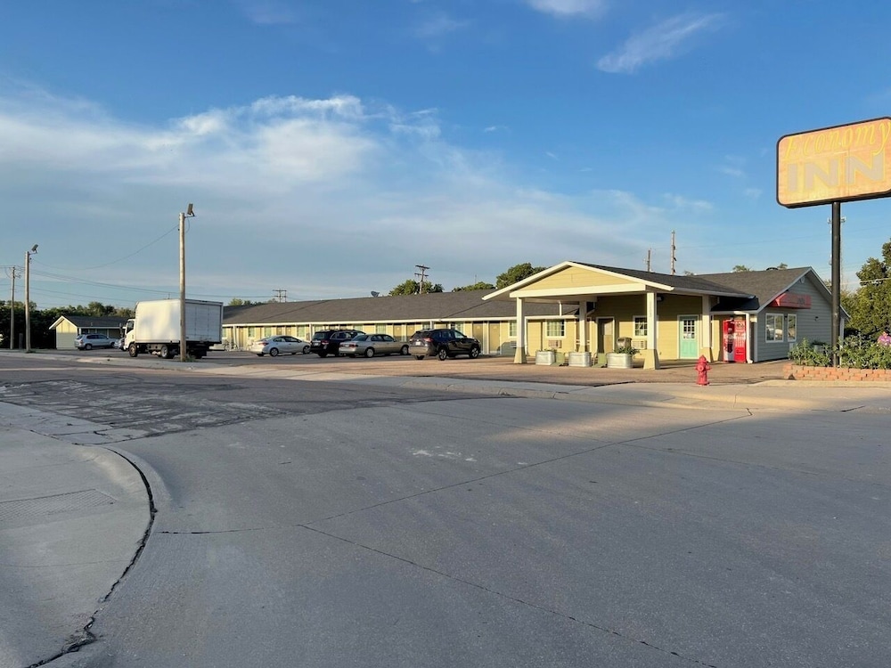 Economy Inn 38/45