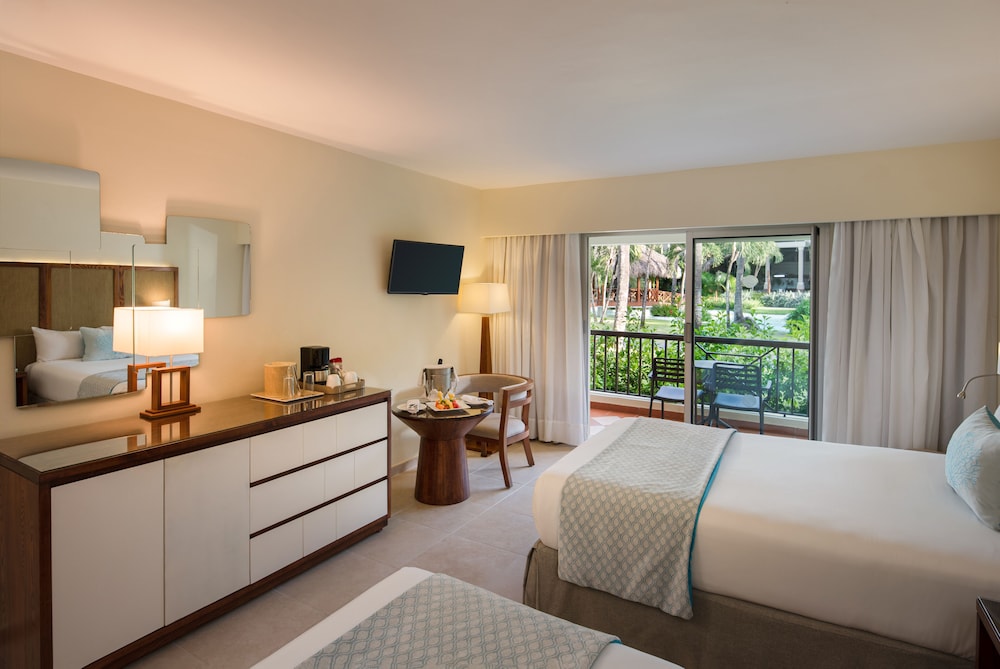Impressive Punta Cana 13/48