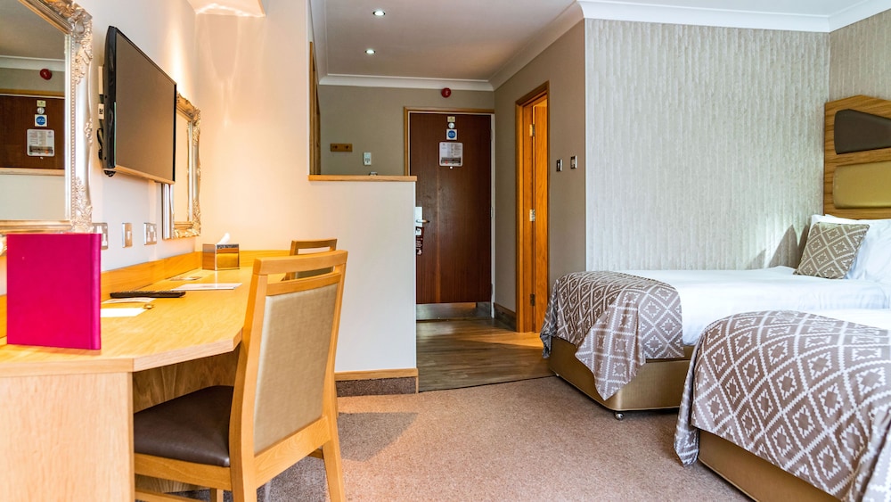 The Fairlawns Hotel And Spa 33/83
