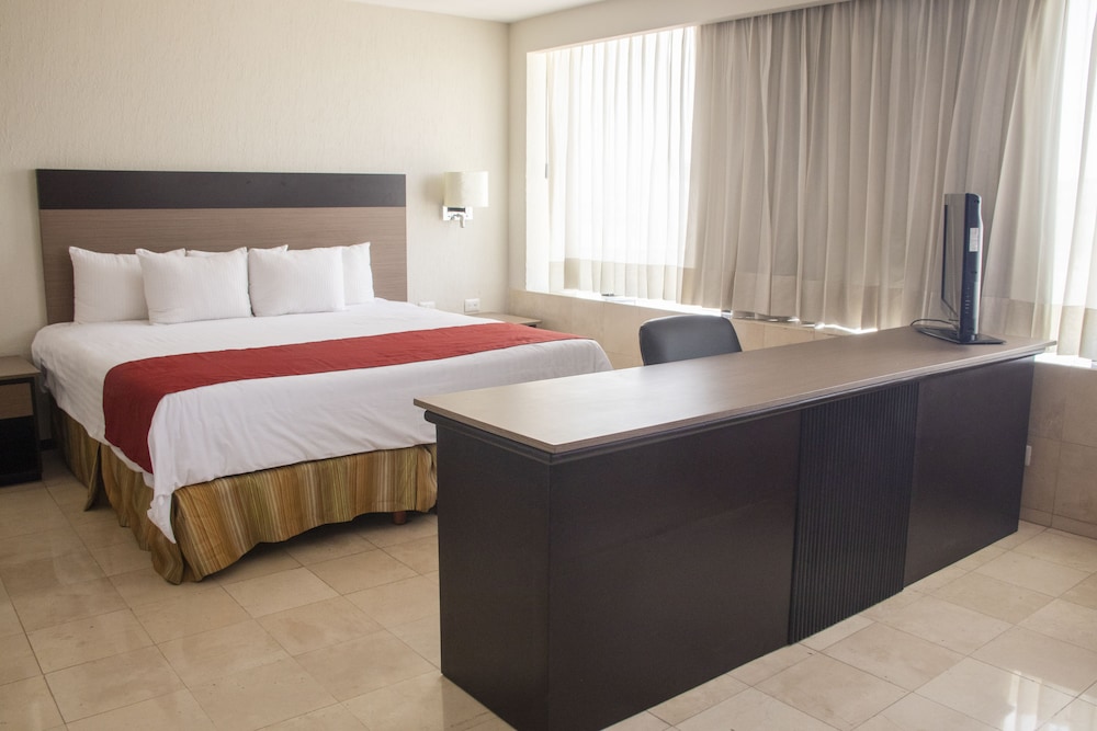 Ramada by Wyndham Hola Culiacan 15/45
