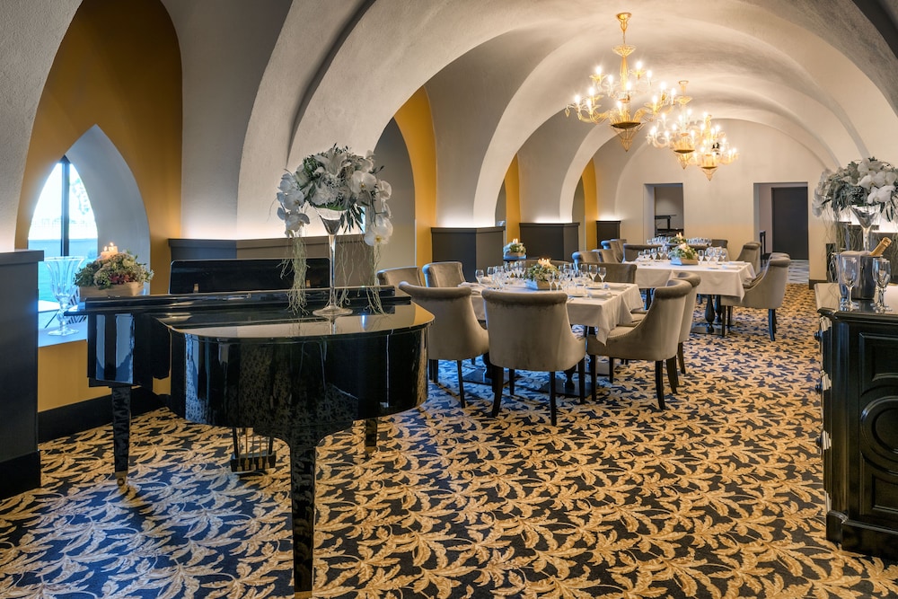 Hotel du Roi & Spa by SOWELL COLLECTION 34/50