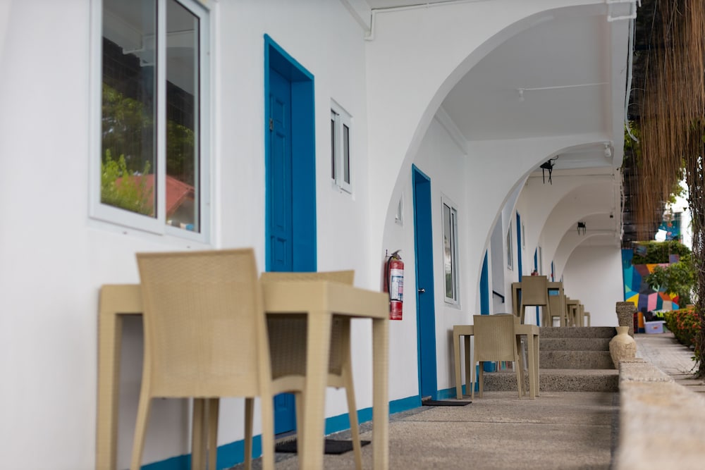 Pescadores Seaview Suites 7/72