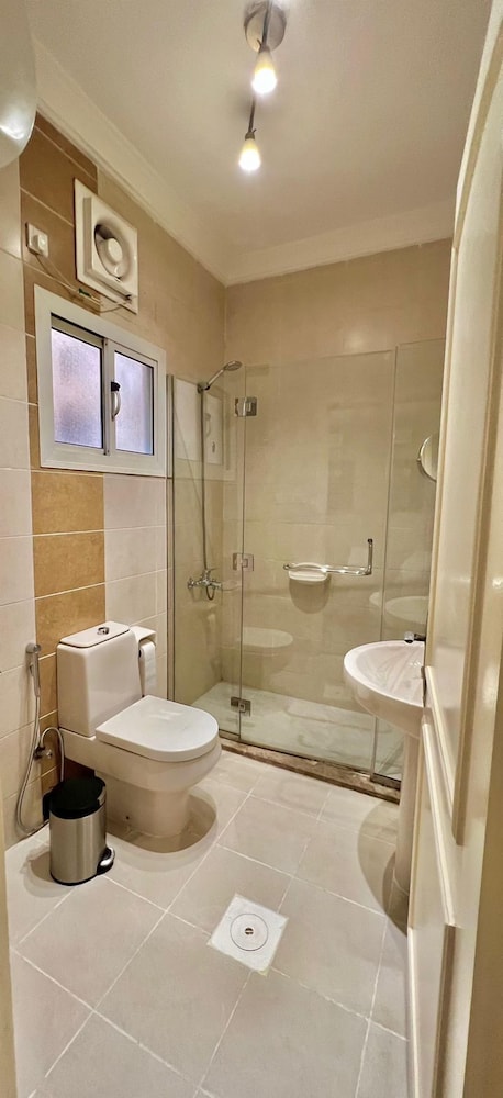 Loren Suites Al Salamah 47/50