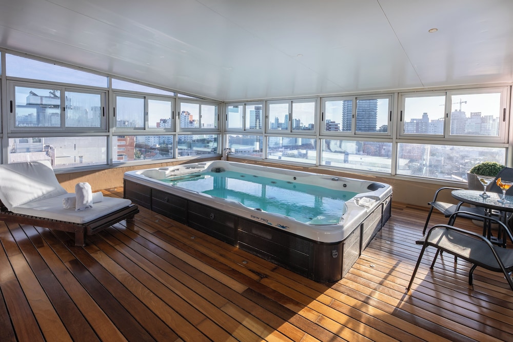 swimming pool spa