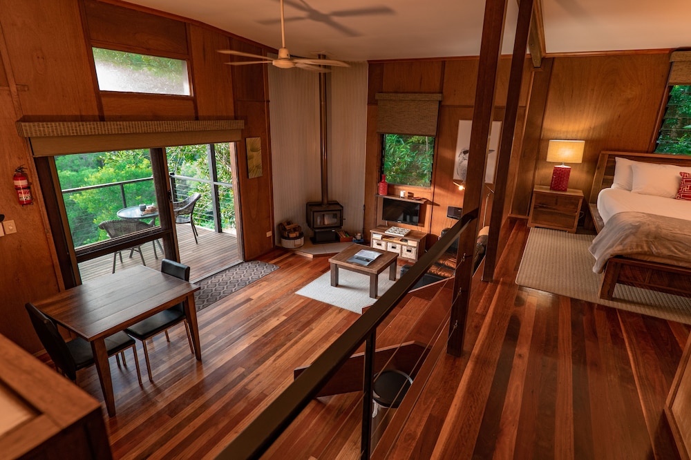 Whispering Valley Cottage Retreat 17/50