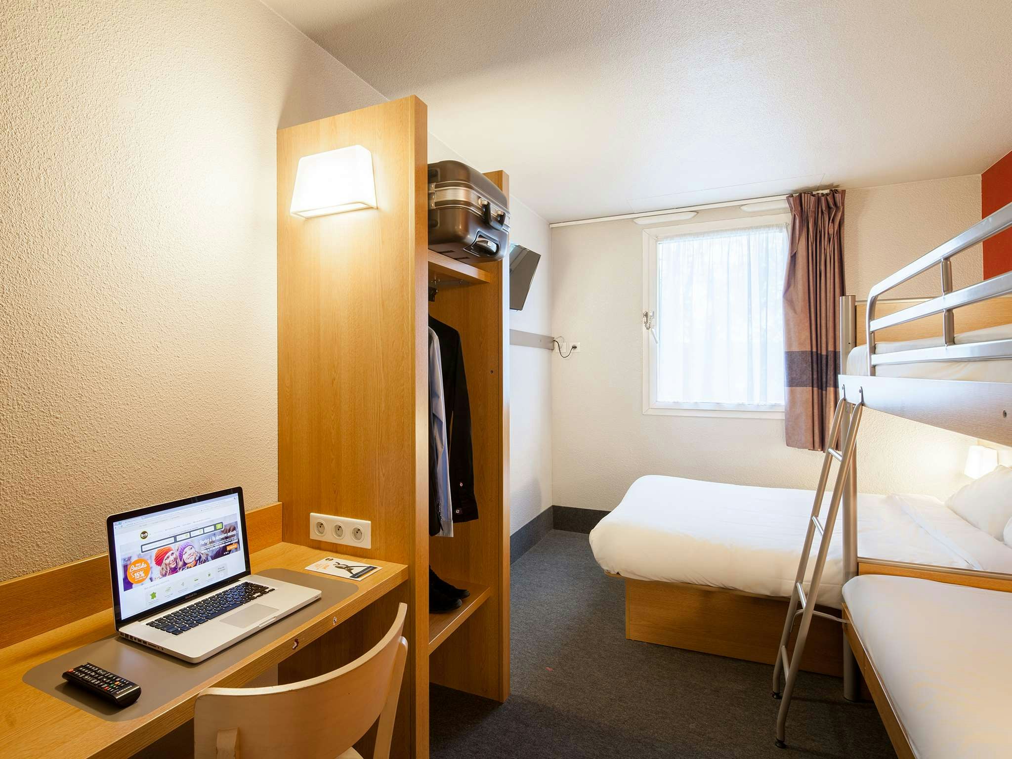 B&B HOTEL Paris Porte de la Villette 18/19