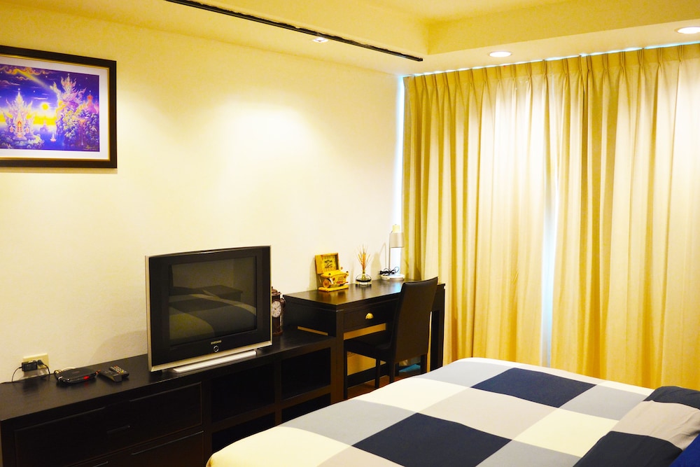 Serena Sathorn Suites 15/44