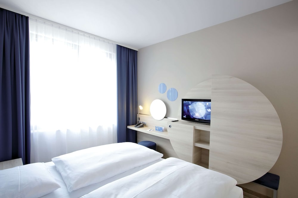 COMFORT, DOUBLE OR TWIN BED