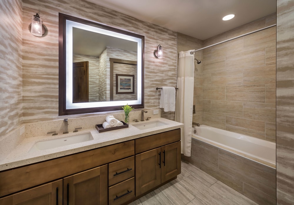 Hyatt Vacation Club at Northstar Lodge 46/50