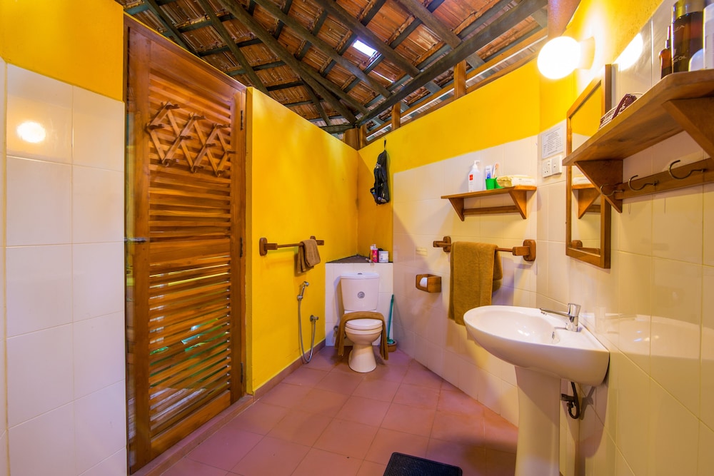 Palm Paradise Cabanas 32/33