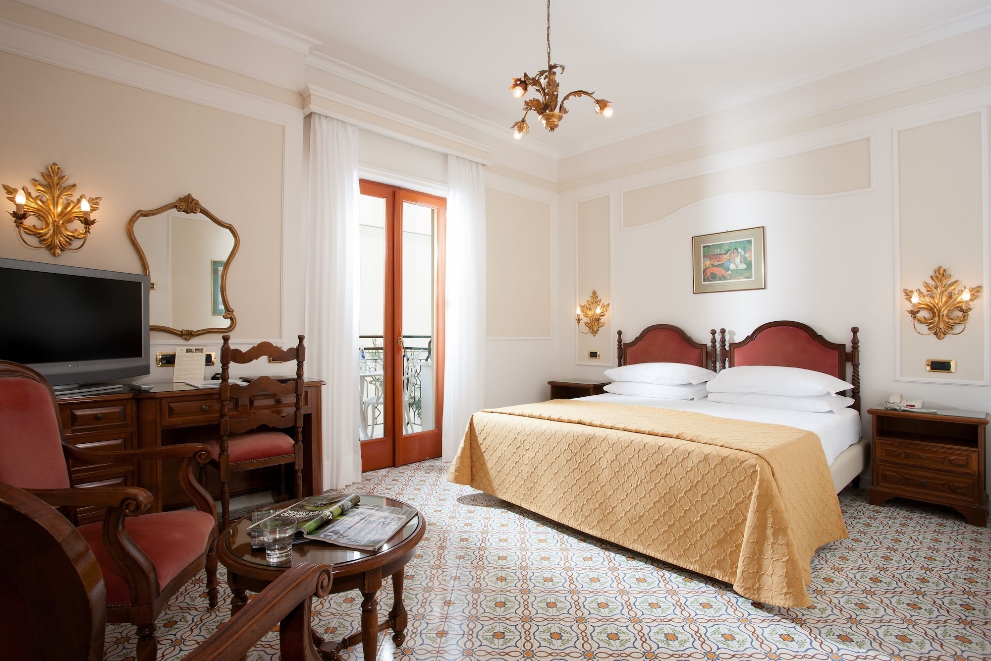 STANDARD, DOUBLE OR TWIN BED, BALCONY