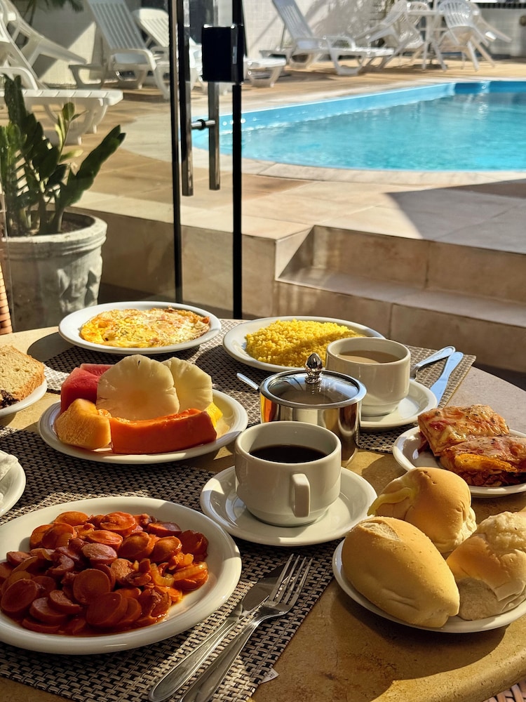 Tirol Praia Hotel Ltda 30/50