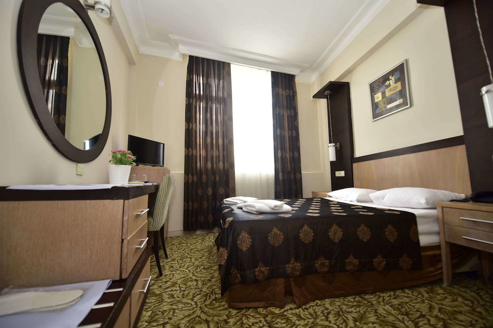 Topkapi Hotel 19/69