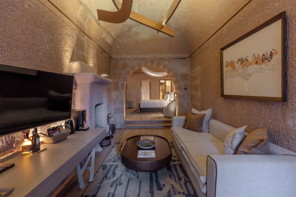 Alfina Cave Hotel 29/50