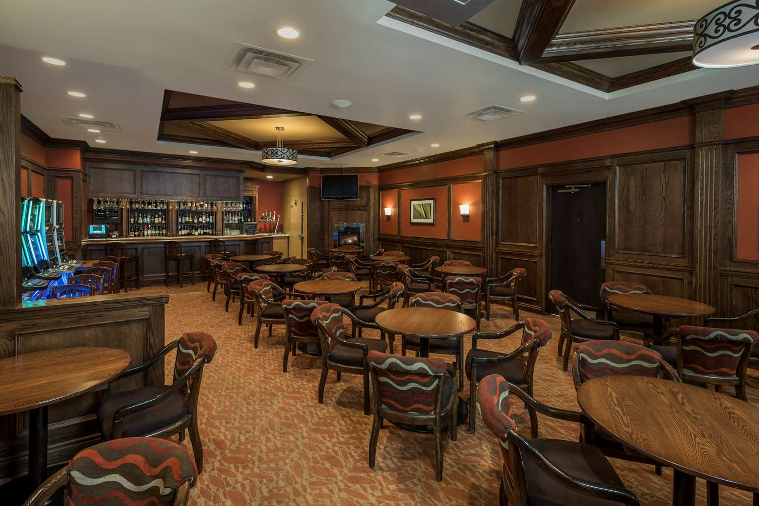 Best Western Plus Winnipeg Airport Hotel 31/45
