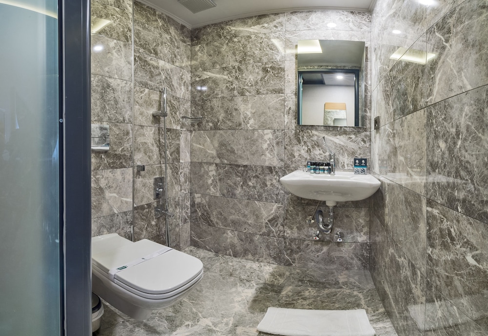 Genova Hotel Spa 59/60