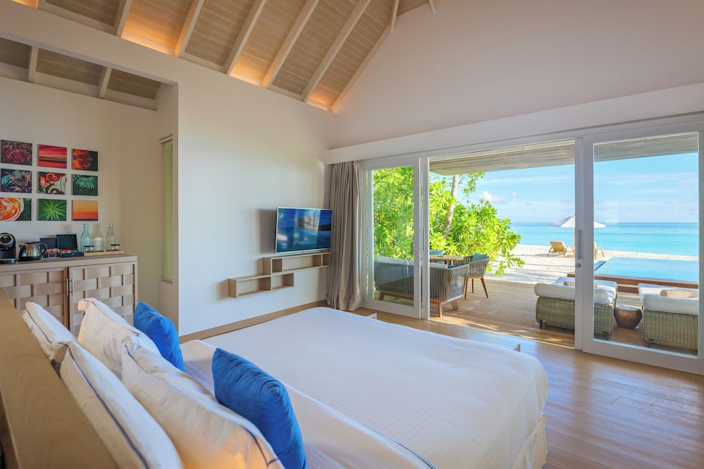 Sunset Beach Villa, King Bed, with Pool